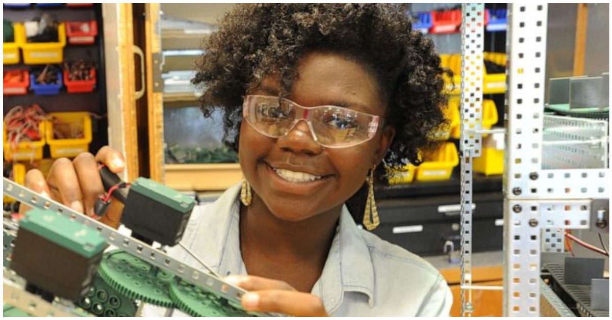 Meet St Albany High School Senior Who Made History As The School’s First Black Valedictorian Since 1868