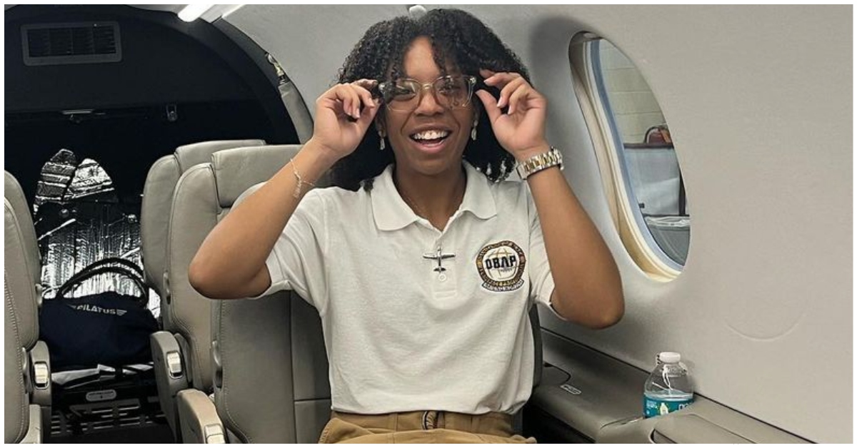 18-Year-Old Girl Ariel Messam Becomes The Youngest Black Female Certified Private Pilot In New York