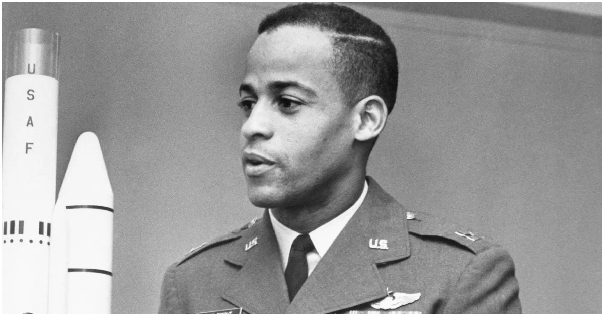 The Remarkable Story Of Captain Ed Dwight The First African American Astronaut Candidate