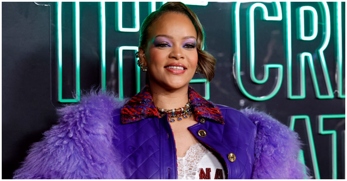 The Amazing Story Of Rihanna Becoming The First Black Woman In History To Ever Own A Cosmetic Brand That Is Worth Over $1 Billion
