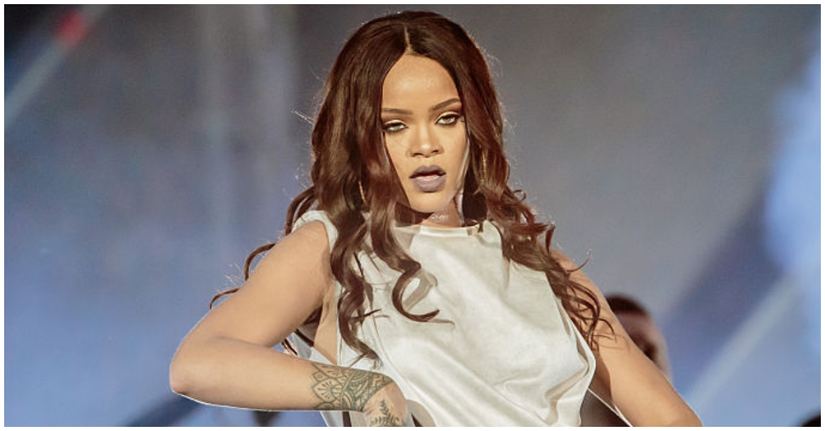 Rihanna Makes Amazing History