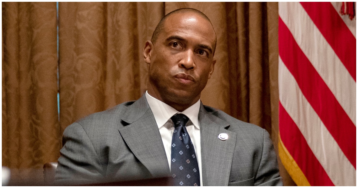 Trump Appoints Scott Turner as First Black Cabinet Member, Taps NFL Veteran and HUD Leader to Revitalize Urban Communities