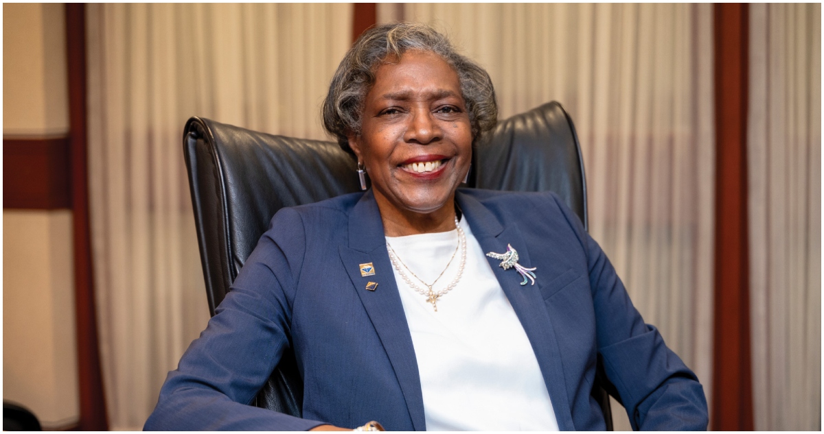 Dorothy Phillips Becomes the First Black Woman to Lead the American Chemical Society, Focusing on Inclusivity and Inspiring Future Scientists