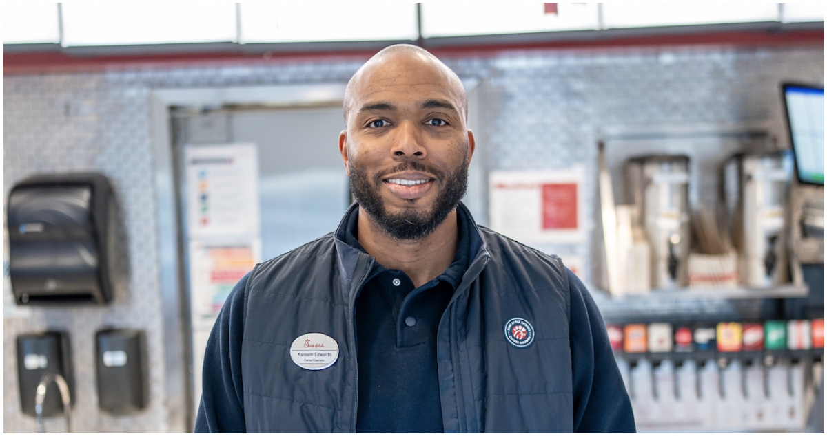 Kareem Edwards Opens Chicago’s First Black-Owned Chick-fil-A