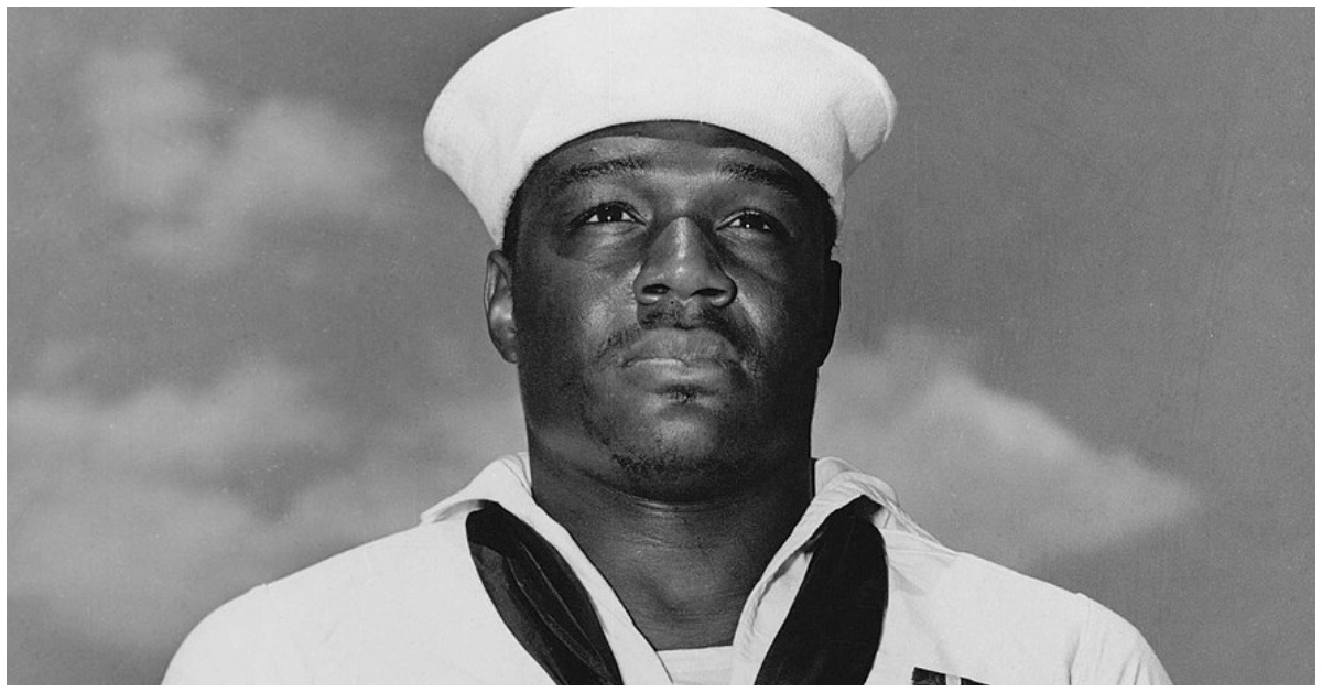 Doris Miller Made History as the First Black American Awarded the Navy Cross After Showing Extraordinary Courage During Pearl Harbor Attack